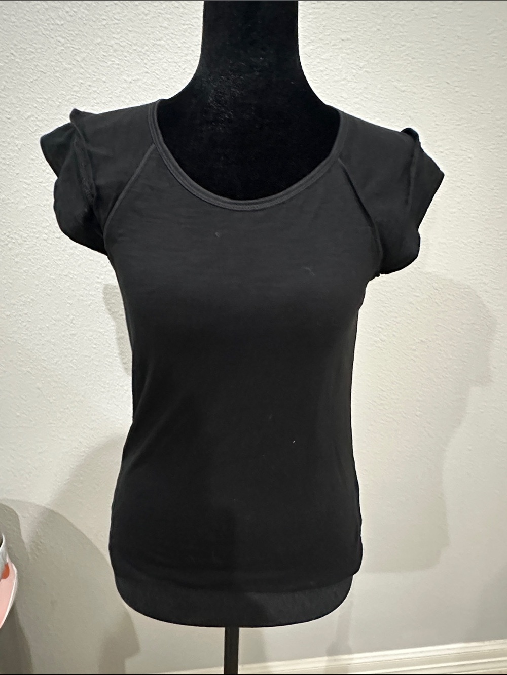 White House Black Market Black Short Sleeve Scoop Neck Tee